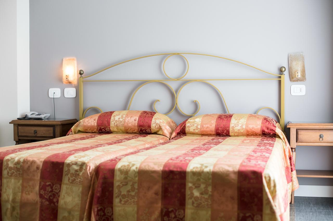 Hotel Europa Garda  Luaran gambar